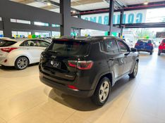 Jeep Compass 2.0 16v Sport 2017/2018 SIM VEÍCULOS PORTO ALEGRE / Carros no Vale