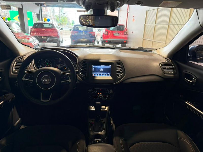 Jeep Compass 2.0 16v Sport 2017/2018 SIM VEÍCULOS PORTO ALEGRE / Carros no Vale