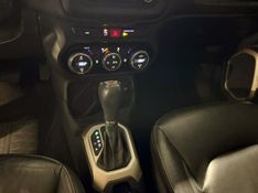 Jeep Renegade 1.8 16v Longitude 2017/2018 SIM VEÍCULOS PORTO ALEGRE / Carros no Vale