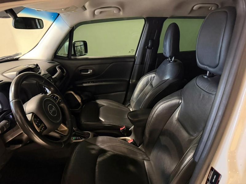 Jeep Renegade 1.8 16v Longitude 2017/2018 SIM VEÍCULOS PORTO ALEGRE / Carros no Vale