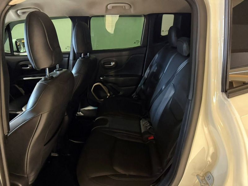 Jeep Renegade 1.8 16v Longitude 2017/2018 SIM VEÍCULOS PORTO ALEGRE / Carros no Vale