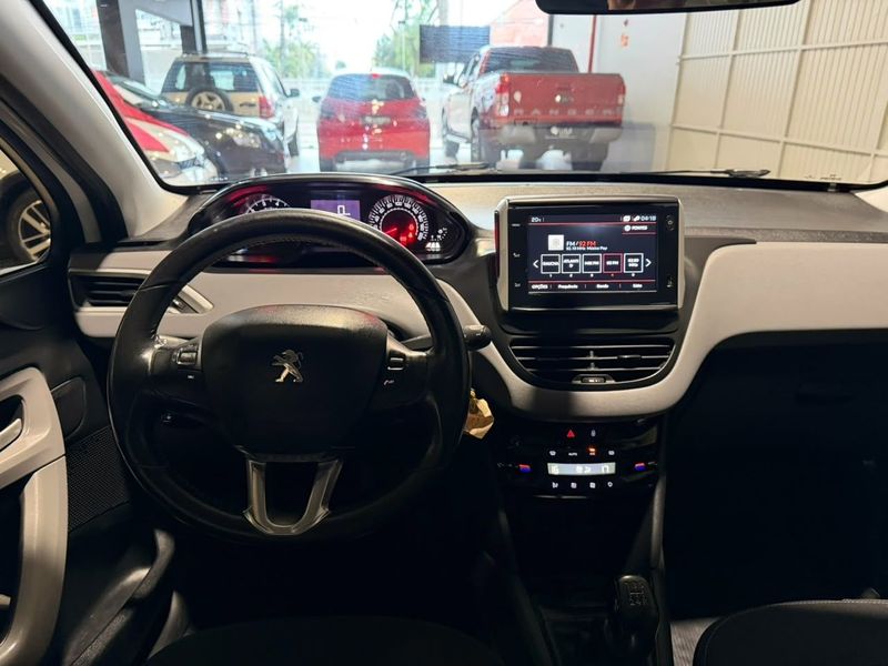 Peugeot 208 1.2 Allure 12v 2018/2018 SIM VEÍCULOS PORTO ALEGRE / Carros no Vale Peugeot 208 1.2 Allure 12v 2018/2018 SIM VEÍCULOS PORTO ALEGRE / Carros no Vale
