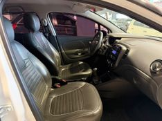 Renault Captur Zen 1.6 16v Mec 2017/2018 SIM VEÍCULOS PORTO ALEGRE / Carros no Vale