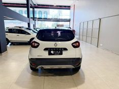Renault Captur Zen 1.6 16v Mec 2017/2018 SIM VEÍCULOS PORTO ALEGRE / Carros no Vale