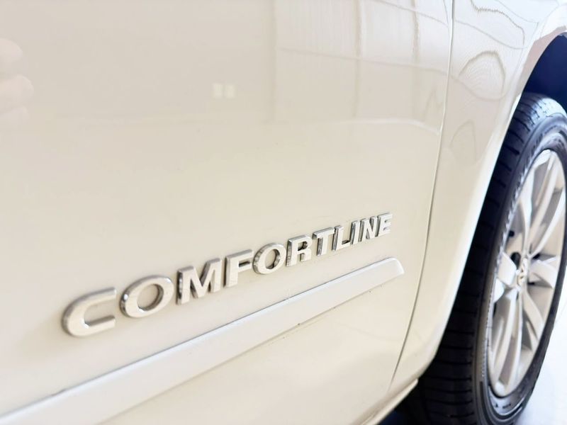 Volkswagen Gol Comfortline 1.6 T 8v 2017/2018 SIM VEÍCULOS PORTO ALEGRE / Carros no Vale Volkswagen Gol Comfortline 1.6 T 8v 2017/2018 SIM VEÍCULOS PORTO ALEGRE / Carros no Vale