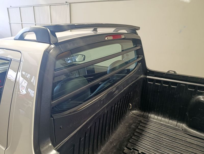 Volkswagen Saveiro 1.6 Cs Robust 8v 2022/2023 SIM VEÍCULOS PORTO ALEGRE / Carros no Vale