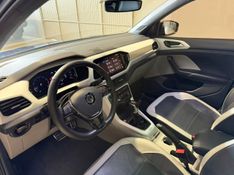 Volkswagen T-cross Highline 1.4 Tsi 16v 2021/2021 SIM VEÍCULOS PORTO ALEGRE / Carros no Vale