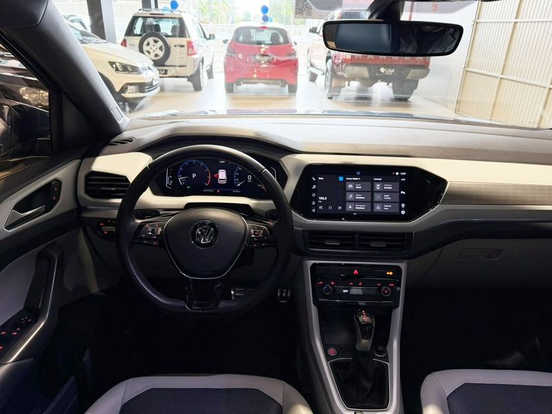 Volkswagen T-cross Highline 1.4 Tsi 16v 2021/2021 SIM VEÍCULOS PORTO ALEGRE / Carros no Vale Volkswagen T-cross Highline 1.4 Tsi 16v 2021/2021 SIM VEÍCULOS PORTO ALEGRE / Carros no Vale