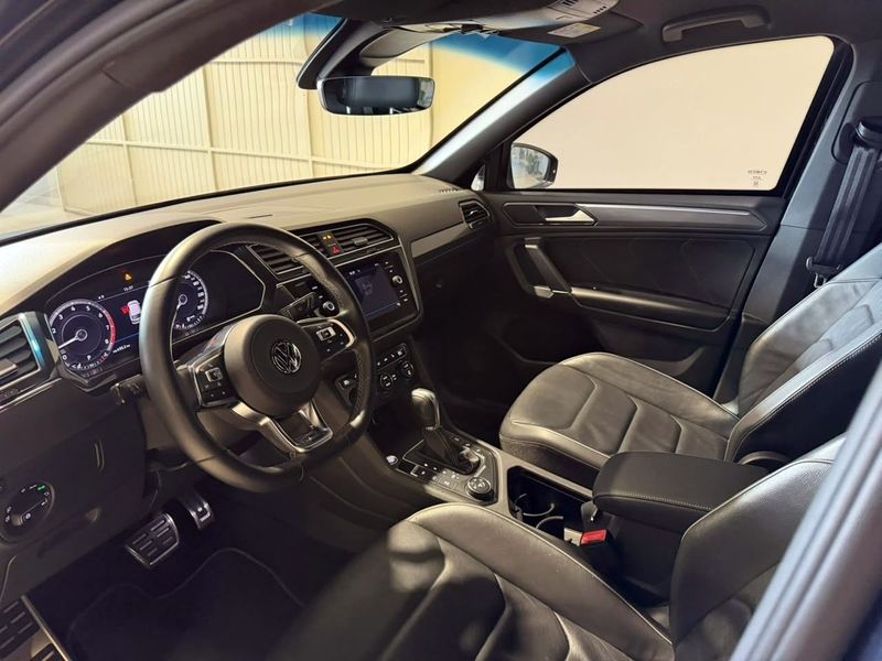 Volkswagen Tiguan Allspac Rline 350 Tsi 2.0 4×4 2018/2018 SIM VEÍCULOS PORTO ALEGRE / Carros no Vale Volkswagen Tiguan Allspac Rline 350 Tsi 2.0 4×4 2018/2018 SIM VEÍCULOS PORTO ALEGRE / Carros no Vale