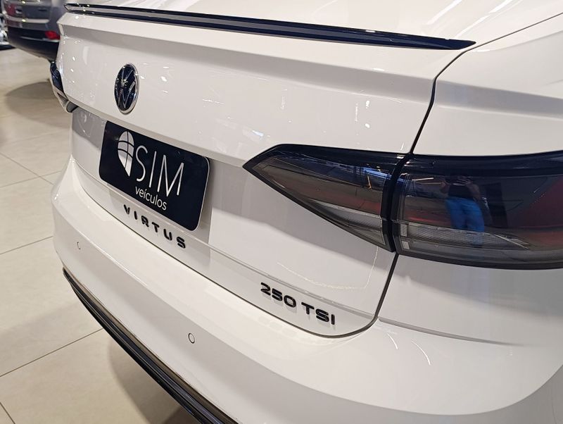 Volkswagen Virtus Exclusive 250 Tsi 1.4 16v 2023/2023 SIM VEÍCULOS PORTO ALEGRE / Carros no Vale