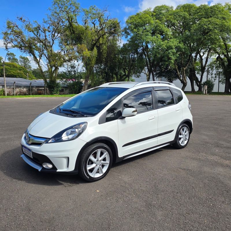 Honda Fit Twist 1.5 16V 2012/2013 AUTO NÍVEL VEÍCULOS SANTA CRUZ DO SUL / Carros no Vale Honda Fit Twist 1.5 16V 2012/2013 AUTO NÍVEL VEÍCULOS SANTA CRUZ DO SUL / Carros no Vale