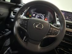 LEXUS UX 250H 2.0 16V LUXURY HÍBRIDO 2021/2022 SUL SERRA MOTORS CAXIAS DO SUL / Carros no Vale