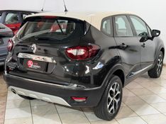 RENAULT CAPTUR 1.6 16V INTENSE 2018/2019 SUL SERRA MOTORS CAXIAS DO SUL / Carros no Vale