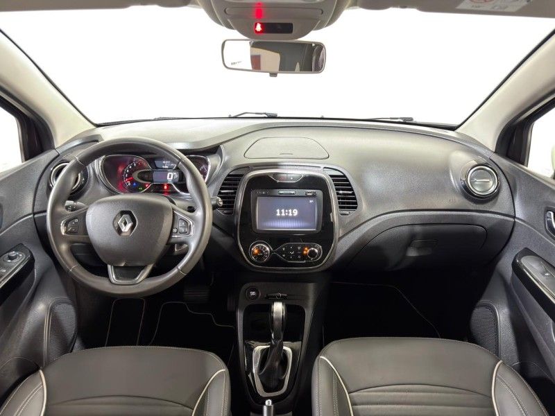 RENAULT CAPTUR 1.6 16V INTENSE 2018/2019 SUL SERRA MOTORS CAXIAS DO SUL / Carros no Vale