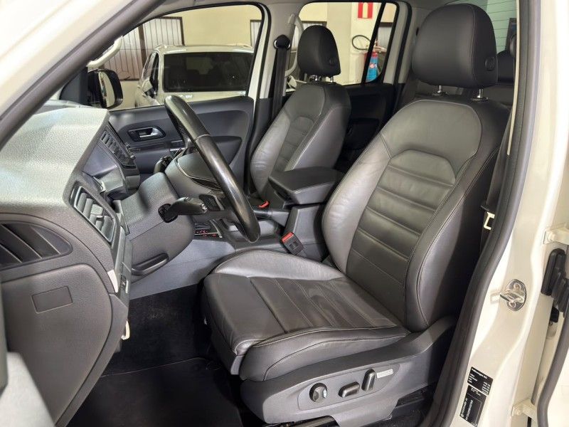VOLKSWAGEN AMAROK 3.0 V6 TDI HIGHLINE CD 4MOTION 2019/2019 SUL SERRA MOTORS CAXIAS DO SUL / Carros no Vale VOLKSWAGEN AMAROK 3.0 V6 TDI HIGHLINE CD 4MOTION 2019/2019 SUL SERRA MOTORS CAXIAS DO SUL / Carros no Vale