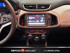 CHEVROLET ONIX 1.4 MPFI LT 8V 2017/2018 GARCEZ VEÍCULOS BENTO GONÇALVES / Carros no Vale