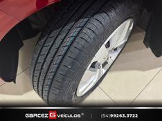 CHEVROLET ONIX 1.4 MPFI LT 8V 2017/2018 GARCEZ VEÍCULOS BENTO GONÇALVES / Carros no Vale