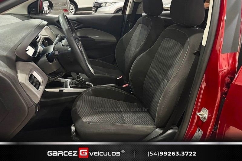 CHEVROLET ONIX 1.4 MPFI LT 8V 2017/2018 GARCEZ VEÍCULOS BENTO GONÇALVES / Carros no Vale