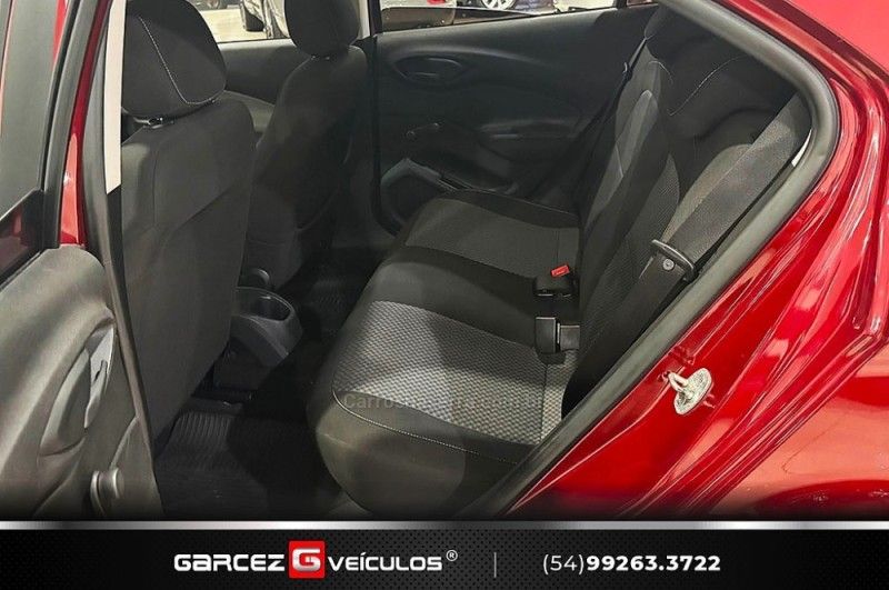 CHEVROLET ONIX 1.4 MPFI LT 8V 2017/2018 GARCEZ VEÍCULOS BENTO GONÇALVES / Carros no Vale
