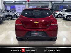 CHEVROLET ONIX 1.4 MPFI LT 8V 2017/2018 GARCEZ VEÍCULOS BENTO GONÇALVES / Carros no Vale