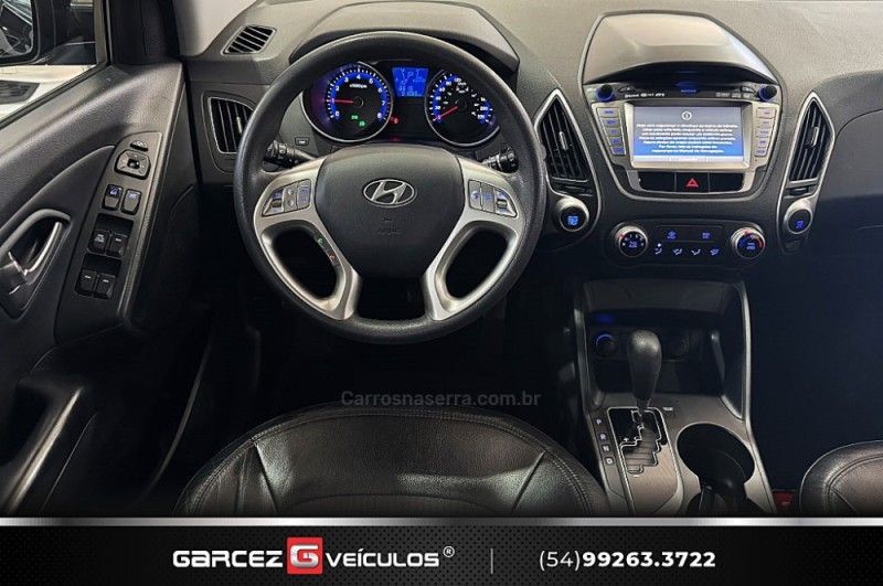 HYUNDAI IX35 2.0 16V 2015/2016 GARCEZ VEÍCULOS BENTO GONÇALVES / Carros no Vale