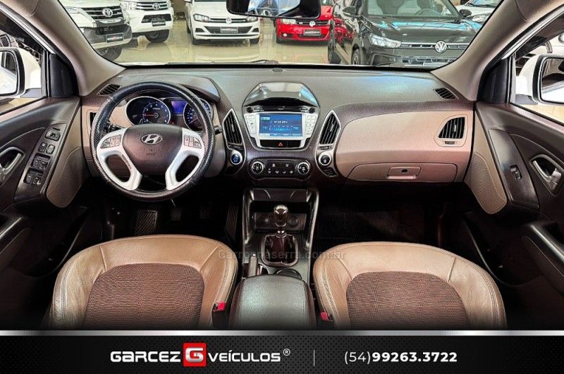 HYUNDAI IX35 2.0 MPI 4X2 16V 2012/2013 GARCEZ VEÍCULOS BENTO GONÇALVES / Carros no Vale