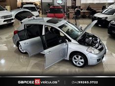 NISSAN TIIDA 1.8 SL 16V 2010/2011 GARCEZ VEÍCULOS BENTO GONÇALVES / Carros no Vale