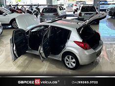 NISSAN TIIDA 1.8 SL 16V 2010/2011 GARCEZ VEÍCULOS BENTO GONÇALVES / Carros no Vale