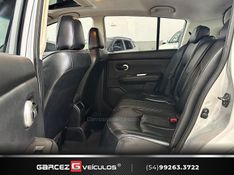NISSAN TIIDA 1.8 SL 16V 2010/2011 GARCEZ VEÍCULOS BENTO GONÇALVES / Carros no Vale