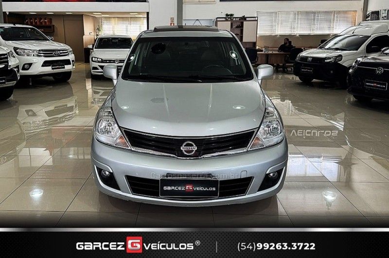NISSAN TIIDA 1.8 SL 16V 2010/2011 GARCEZ VEÍCULOS BENTO GONÇALVES / Carros no Vale NISSAN TIIDA 1.8 SL 16V 2010/2011 GARCEZ VEÍCULOS BENTO GONÇALVES / Carros no Vale