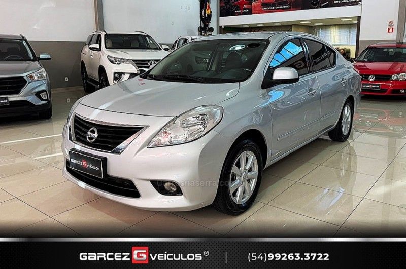 NISSAN VERSA 1.6 16V SL 2014/2014 GARCEZ VEÍCULOS BENTO GONÇALVES / Carros no Vale NISSAN VERSA 1.6 16V SL 2014/2014 GARCEZ VEÍCULOS BENTO GONÇALVES / Carros no Vale