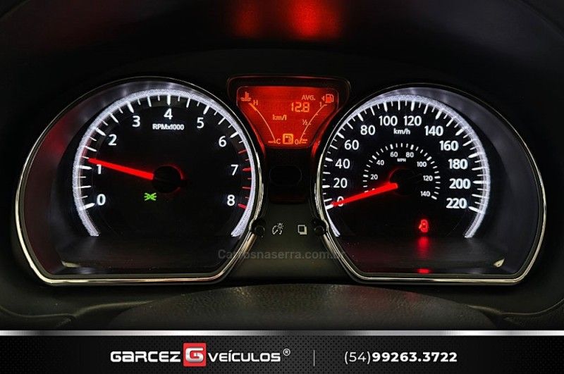 NISSAN VERSA 1.6 16V SL 2014/2014 GARCEZ VEÍCULOS BENTO GONÇALVES / Carros no Vale NISSAN VERSA 1.6 16V SL 2014/2014 GARCEZ VEÍCULOS BENTO GONÇALVES / Carros no Vale