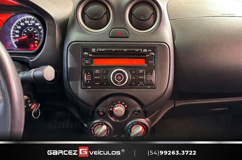 NISSAN VERSA 1.6 16V SL 2014/2014 GARCEZ VEÍCULOS BENTO GONÇALVES / Carros no Vale NISSAN VERSA 1.6 16V SL 2014/2014 GARCEZ VEÍCULOS BENTO GONÇALVES / Carros no Vale