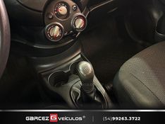 NISSAN VERSA 1.6 16V SL 2014/2014 GARCEZ VEÍCULOS BENTO GONÇALVES / Carros no Vale