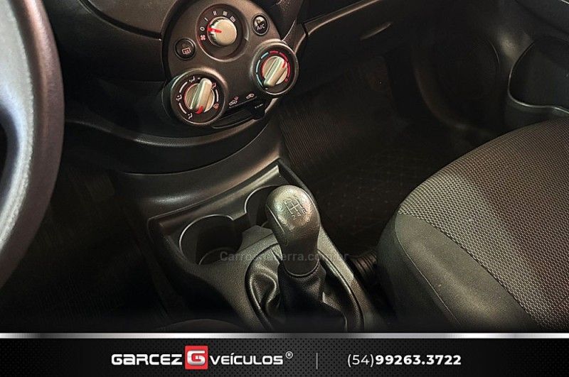 NISSAN VERSA 1.6 16V SL 2014/2014 GARCEZ VEÍCULOS BENTO GONÇALVES / Carros no Vale NISSAN VERSA 1.6 16V SL 2014/2014 GARCEZ VEÍCULOS BENTO GONÇALVES / Carros no Vale