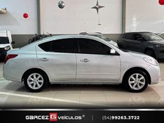 NISSAN VERSA 1.6 16V SL 2014/2014 GARCEZ VEÍCULOS BENTO GONÇALVES / Carros no Vale