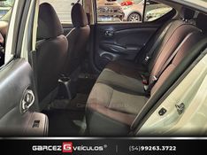 NISSAN VERSA 1.6 16V SL 2014/2014 GARCEZ VEÍCULOS BENTO GONÇALVES / Carros no Vale