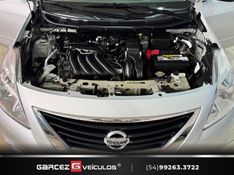 NISSAN VERSA 1.6 16V SL 2014/2014 GARCEZ VEÍCULOS BENTO GONÇALVES / Carros no Vale