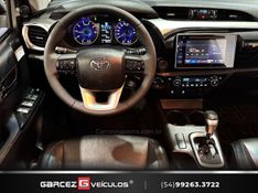 TOYOTA HILUX 2.8 SRV 4X4 CD 16V 2016/2017 GARCEZ VEÍCULOS BENTO GONÇALVES / Carros no Vale