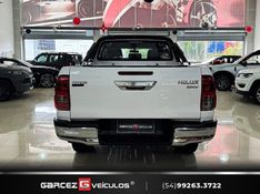 TOYOTA HILUX 2.8 SRV 4X4 CD 16V 2016/2017 GARCEZ VEÍCULOS BENTO GONÇALVES / Carros no Vale