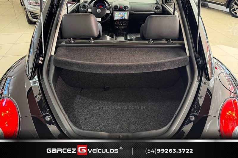 VOLKSWAGEN NEW BEETLE 2.0 MI 8V TIPTRONIC 2008/2008 GARCEZ VEÍCULOS BENTO GONÇALVES / Carros no Vale VOLKSWAGEN NEW BEETLE 2.0 MI 8V TIPTRONIC 2008/2008 GARCEZ VEÍCULOS BENTO GONÇALVES / Carros no Vale