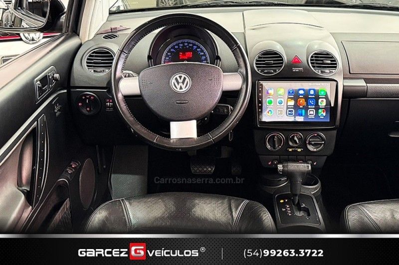 VOLKSWAGEN NEW BEETLE 2.0 MI 8V TIPTRONIC 2008/2008 GARCEZ VEÍCULOS BENTO GONÇALVES / Carros no Vale VOLKSWAGEN NEW BEETLE 2.0 MI 8V TIPTRONIC 2008/2008 GARCEZ VEÍCULOS BENTO GONÇALVES / Carros no Vale