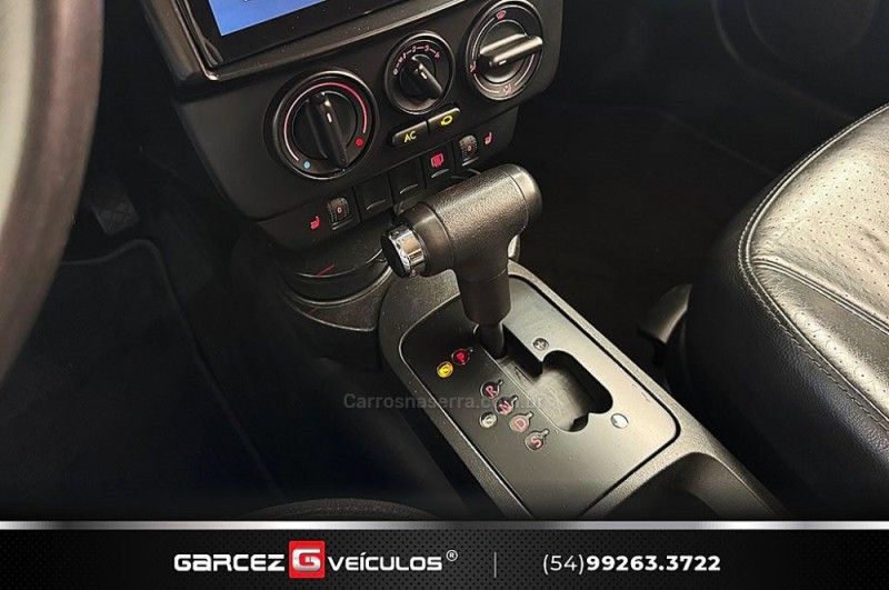 VOLKSWAGEN NEW BEETLE 2.0 MI 8V TIPTRONIC 2008/2008 GARCEZ VEÍCULOS BENTO GONÇALVES / Carros no Vale VOLKSWAGEN NEW BEETLE 2.0 MI 8V TIPTRONIC 2008/2008 GARCEZ VEÍCULOS BENTO GONÇALVES / Carros no Vale