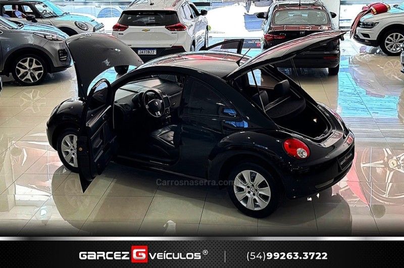 VOLKSWAGEN NEW BEETLE 2.0 MI 8V TIPTRONIC 2008/2008 GARCEZ VEÍCULOS BENTO GONÇALVES / Carros no Vale VOLKSWAGEN NEW BEETLE 2.0 MI 8V TIPTRONIC 2008/2008 GARCEZ VEÍCULOS BENTO GONÇALVES / Carros no Vale