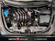 VOLKSWAGEN NEW BEETLE 2.0 MI 8V TIPTRONIC 2008/2008 GARCEZ VEÍCULOS BENTO GONÇALVES / Carros no Vale