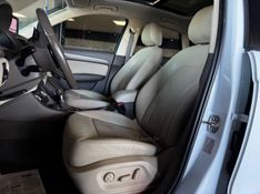 AUDI Q3 2.0 TFSI QUATTRO S TRONIC 2014/2014 GRIFFCAR MULTIMARCAS DOIS IRMÃOS / Carros no Vale