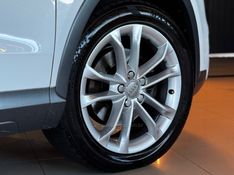 AUDI Q3 2.0 TFSI QUATTRO S TRONIC 2014/2014 GRIFFCAR MULTIMARCAS DOIS IRMÃOS / Carros no Vale