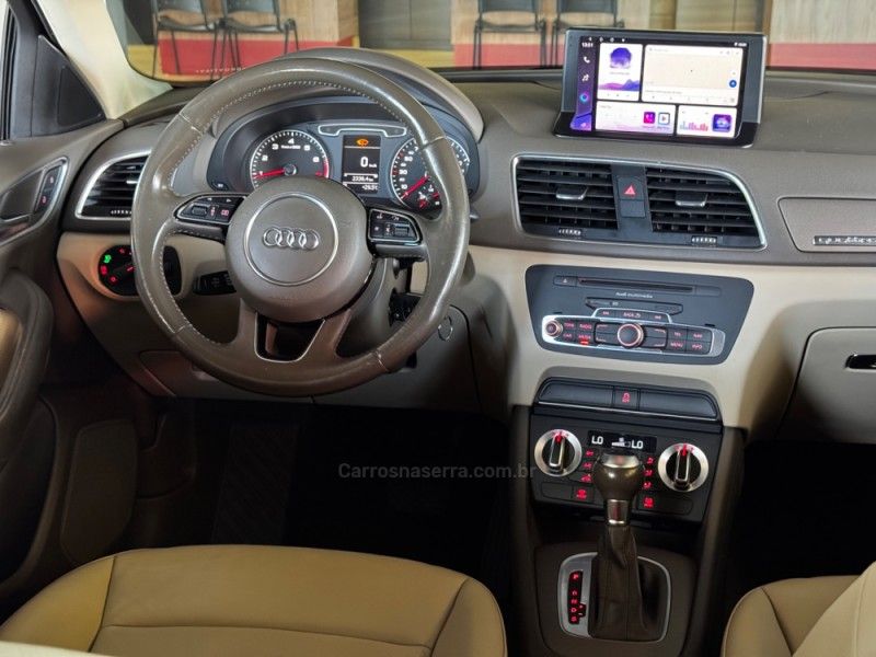 AUDI Q3 2.0 TFSI QUATTRO S TRONIC 2014/2014 GRIFFCAR MULTIMARCAS DOIS IRMÃOS / Carros no Vale
