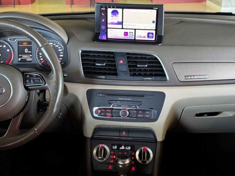 AUDI Q3 2.0 TFSI QUATTRO S TRONIC 2014/2014 GRIFFCAR MULTIMARCAS DOIS IRMÃOS / Carros no Vale