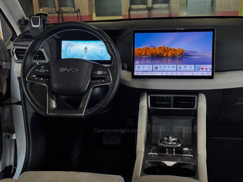 BYD YUAN PRO 45,1 KW ELÉTRICO 2025/2025 GRIFFCAR MULTIMARCAS DOIS IRMÃOS / Carros no Vale